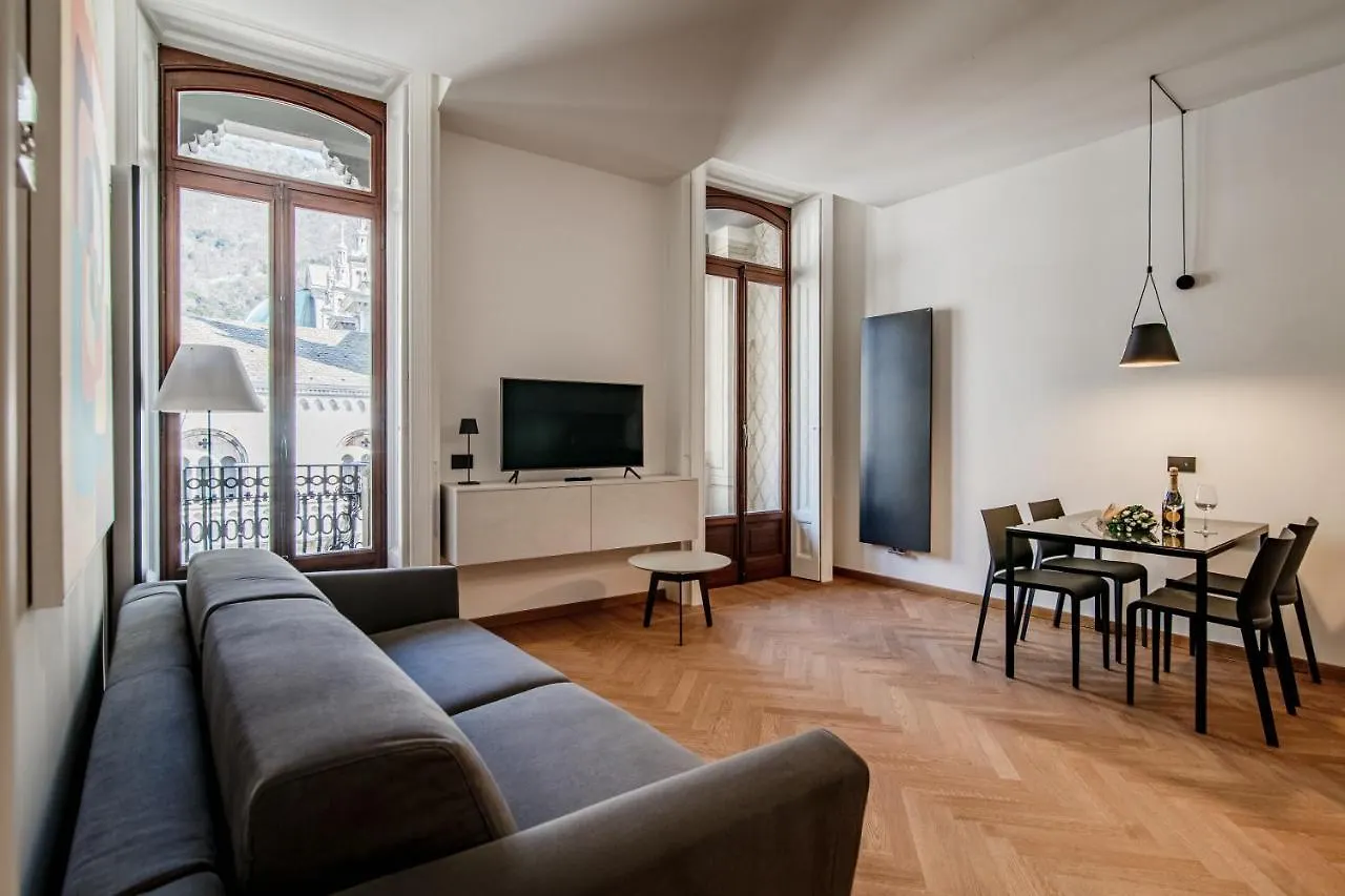 Dome'S Charme - The House Of Travelers Daire Como