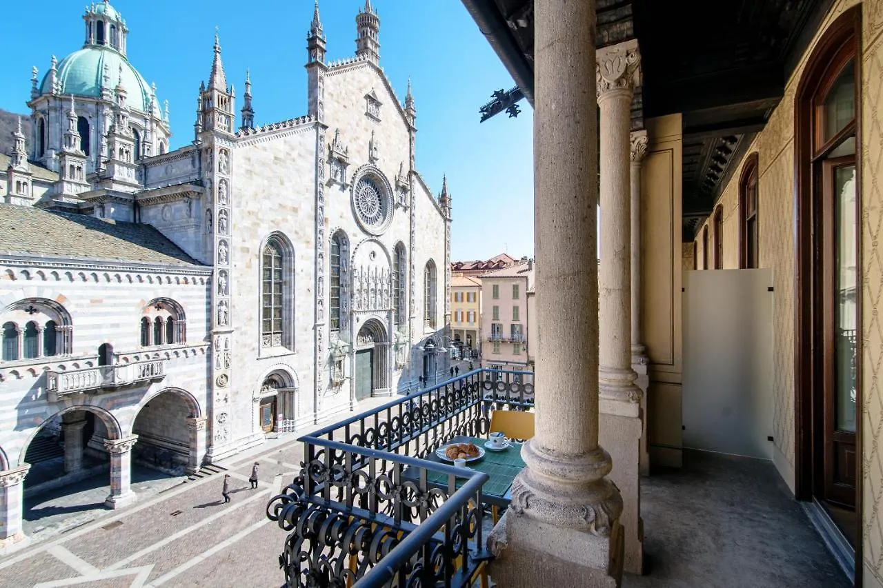 Dome'S Charme - The House Of Travelers Daire Como